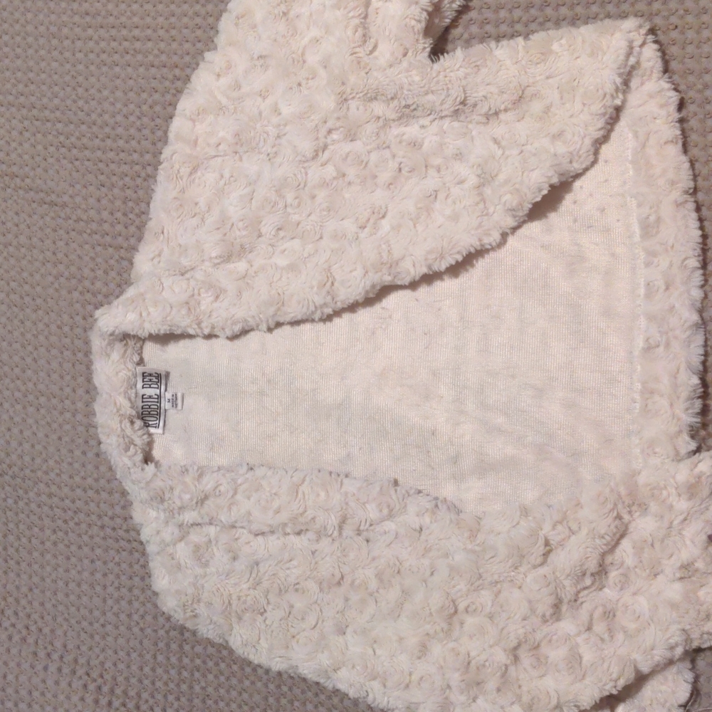 Soft swirl cream cropped cardigan